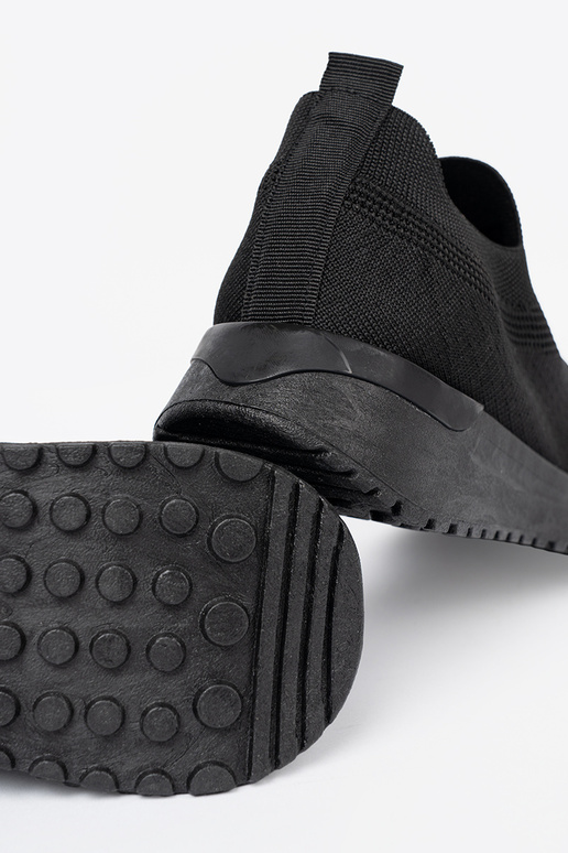 Sportschoenen typu slip-on In zInarte kleurm kolorze