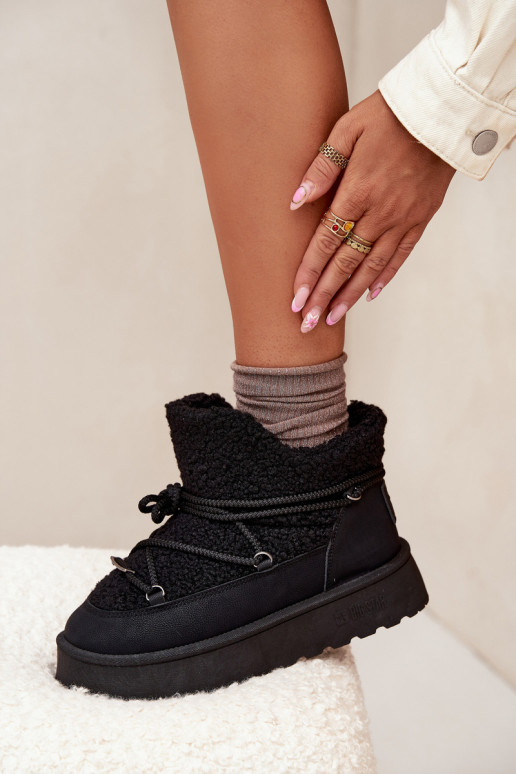 Bottes de neige Féminin avec une plateforme avec un manteau de fourrure Typu Baranek Big Star SS274109 couleur noire