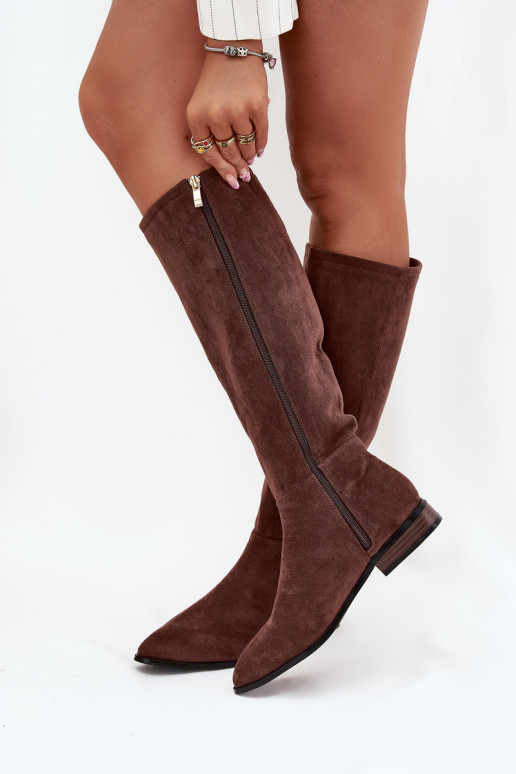 Bottes en daim longues avec talons larges couleur brune Eelin Bottes en daim longues avec talons larges couleur brune Eelin