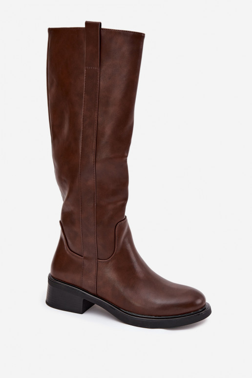 Bottes longues pour femmes à talons bas, doublées, couleur brune Averna Bottes longues pour femmes à talons bas, doublées, couleur brune Averna