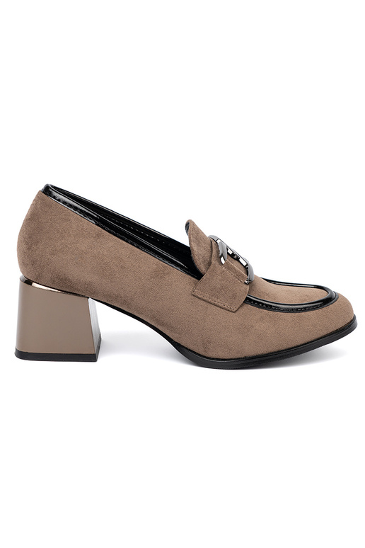 bottines en daim couleur sable à talon épais