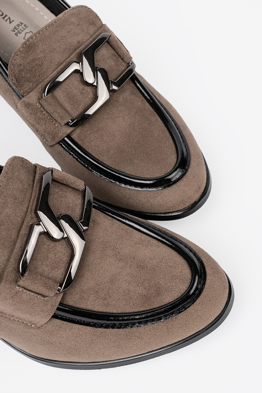 bottines en daim couleur sable à talon épais