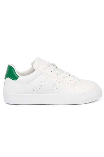 Modèle classique couleur blanche Chaussures modèle baskets z vertm akcentem 2