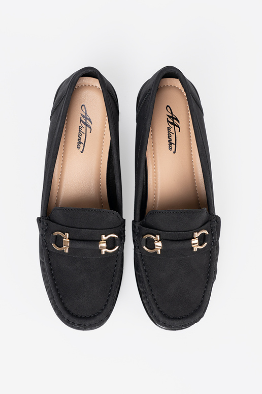 zInart schoenen op een Inig met decoratie