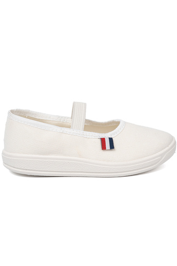 couleur blanche chaussures z flexiblem paskiem 2