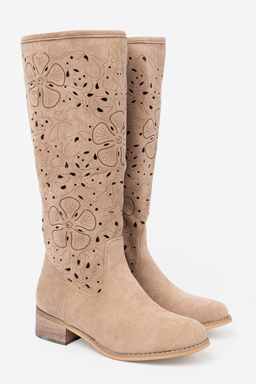 van suède beige lange laarzen przed kolano