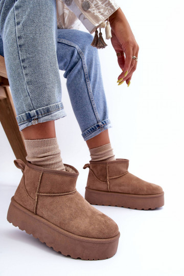 Bottes en daim couleur sable pour la neige avec plateforme Corcoran