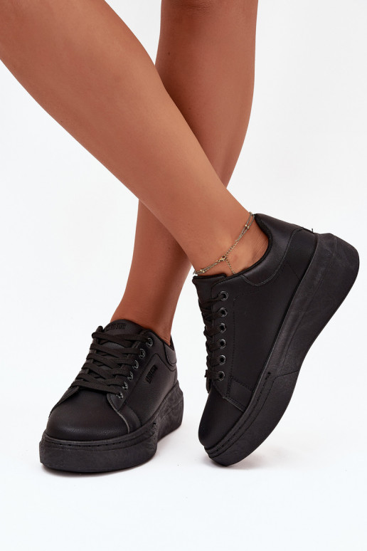 Chaussures modèle baskets Féminin avec une plateforme Big Star SS274244 couleur noire