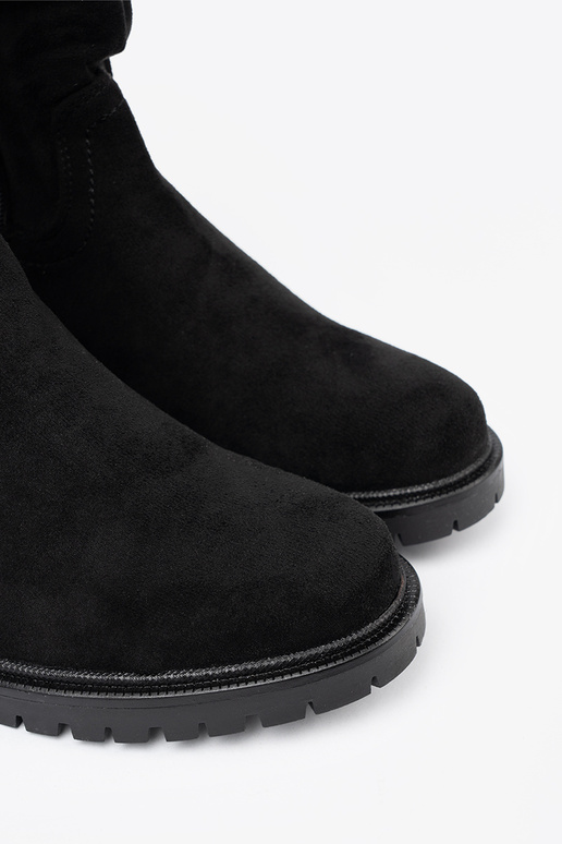 Stiefel schZuarze Farbe mit gerüschtem Oberteil i suZuakiem