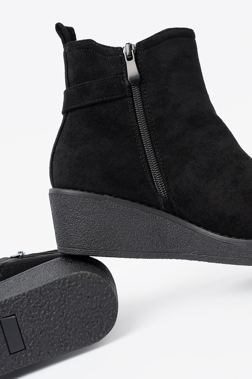 en daim chaussures couleur noire z elastyczną ÀstaÀką en daim chaussures couleur noire z elastyczną ÀstaÀką