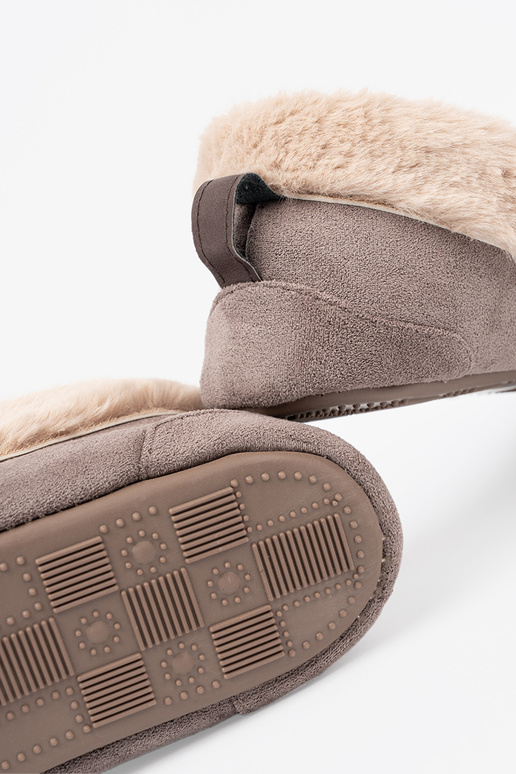 beige kapcie met een boog i puszystym Innętrzem typu Dames mocassins