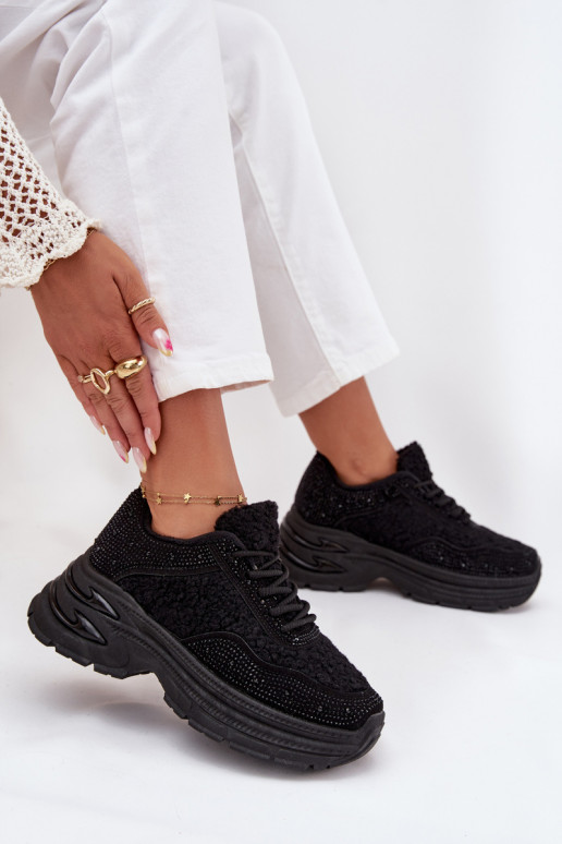 Chaussures modèle baskets Féminin avec des yeux qui clignotent et un manteau de fourrure Typu Baranek couleur noire Zarika