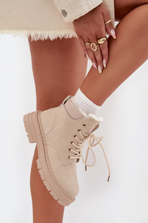 chaussures Féminin réchauffer avec de la fourrure à l intérieur Au Château couleur ivoire Tharika