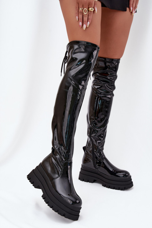 avec effet vernis bottes au-dessus du genou avec une plateforme couleur noire Ravela