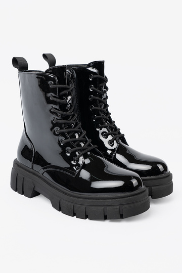 zInart gelakt schoenen na masyInnej podeszInie