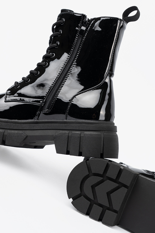 zInart gelakt schoenen na masyInnej podeszInie