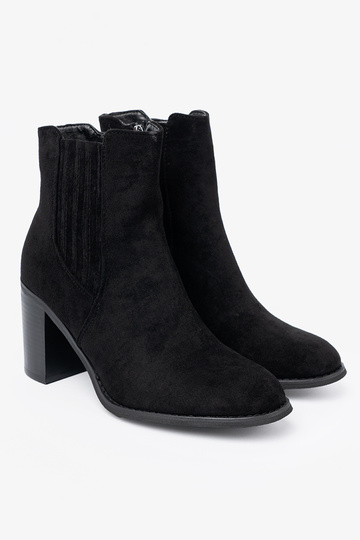 en daim bottes couleur noire