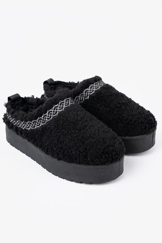 Schuhe a'la Schneestiefel Zu schZuarze Farbem kolorze z ozdobnym haftem