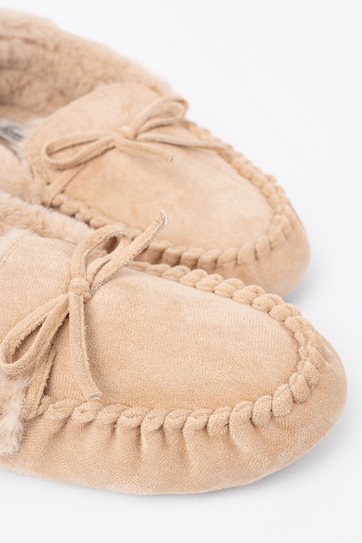 chaud beige kapcie typu mocassins avec un arc