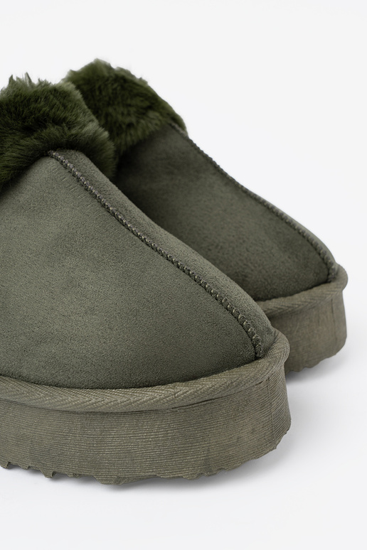 Khaki-Farbe-Farbe Schuhe a'la Schneestiefel mit Pelzmantel