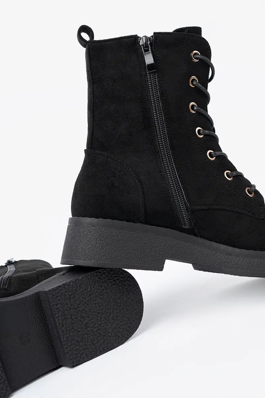 Pratique bottes d équitation hautes À kolorze couleur noirem sur une semelle plate