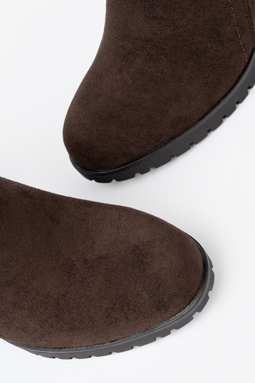marron foncé bottes avec boucle décorative