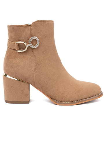 Stilvoll Schuhe Zu odcieniu hellbraunm ze goldenm detalem 2