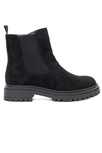 Modèle classique couleur noire chaussures sur une semelle épaisse 2