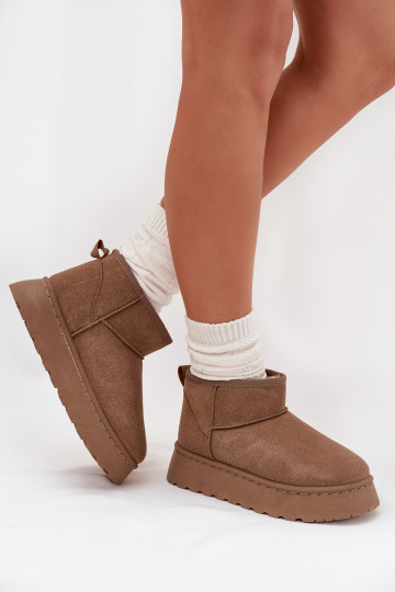 Baskets noires et blanches avec détails argentés brillants 2