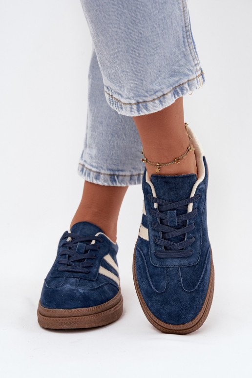 Chaussures modèle baskets Féminin en daim avec une plateforme bleu foncé Sylviona Chaussures modèle baskets Féminin en daim avec une plateforme bleu foncé Sylviona
