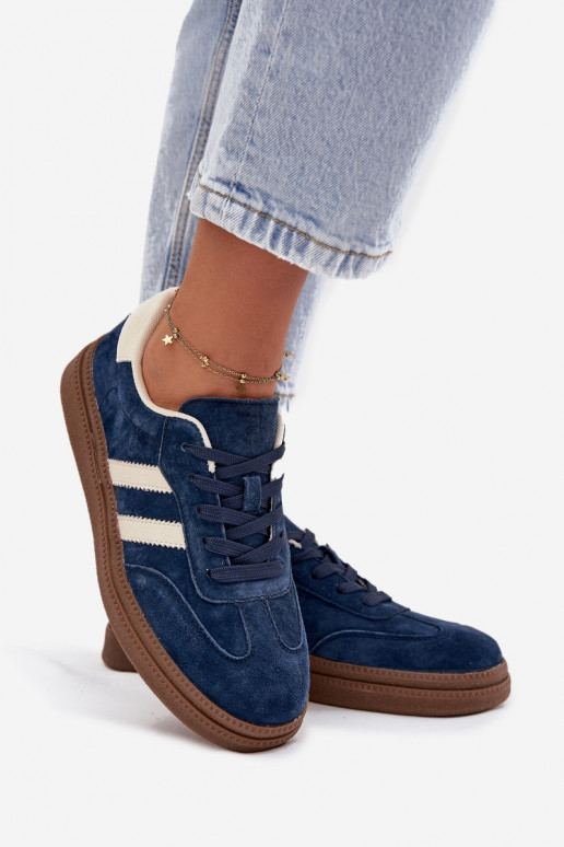 Chaussures modèle baskets Féminin en daim avec une plateforme bleu foncé Sylviona Chaussures modèle baskets Féminin en daim avec une plateforme bleu foncé Sylviona