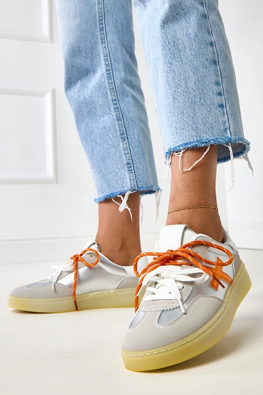 Zilveren sneakers met plateau en... Zilveren sneakers met plateau en...