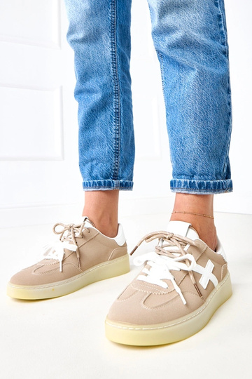 Eriksen Braune Sneakers mit Plateau und weißer Einlage