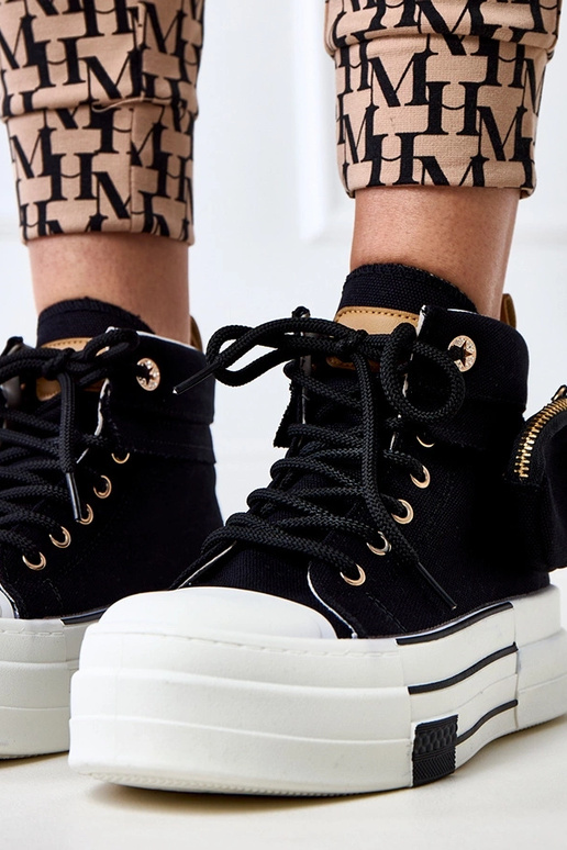 Yaren Schwarze High-Top Sneakers mit... Yaren Schwarze High-Top Sneakers mit...