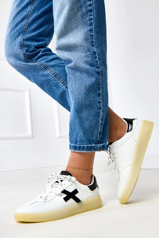 Baskets blanches avec plateforme et... Baskets blanches avec plateforme et...