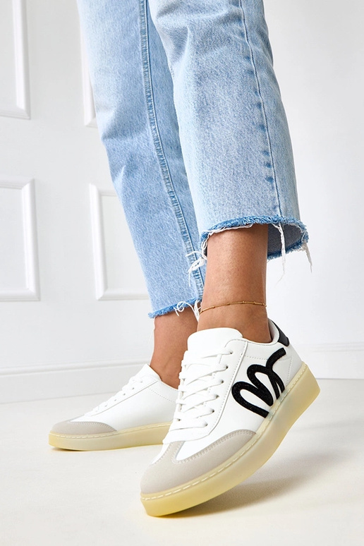 Baskets blanches avec plateforme et... Baskets blanches avec plateforme et...