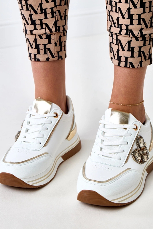 Witte sportschoenen met plateau... Witte sportschoenen met plateau...