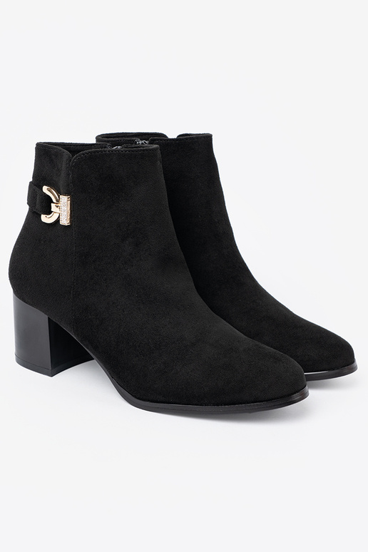 Élégant couleur noire chaussures z eleganckim zdobieniem Élégant couleur noire chaussures z eleganckim zdobieniem