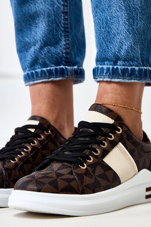 Baskets marron avec plateforme et... Baskets marron avec plateforme et...