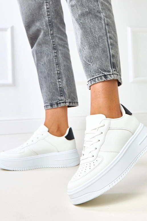 Witte platform sneakers met zwarte... Witte platform sneakers met zwarte...