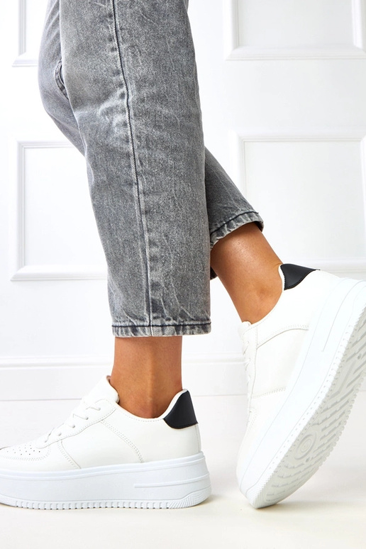 Baskets plateforme blanches avec... Baskets plateforme blanches avec...