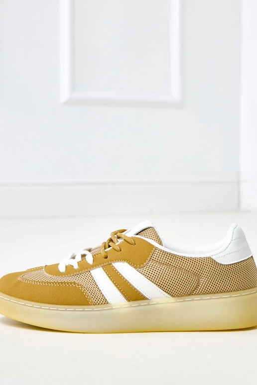 Gele mesh sneakers met witte inleg Weka Gele mesh sneakers met witte inleg Weka
