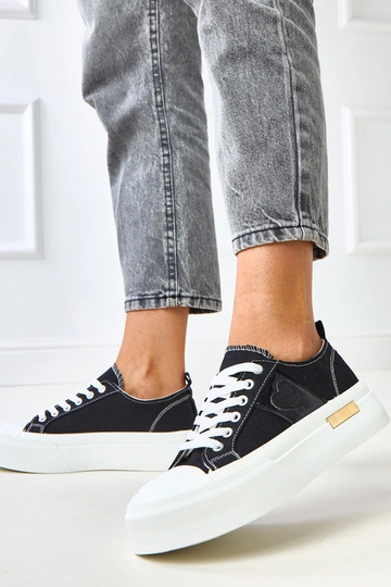 Zwarte sportieve sneakers... 2