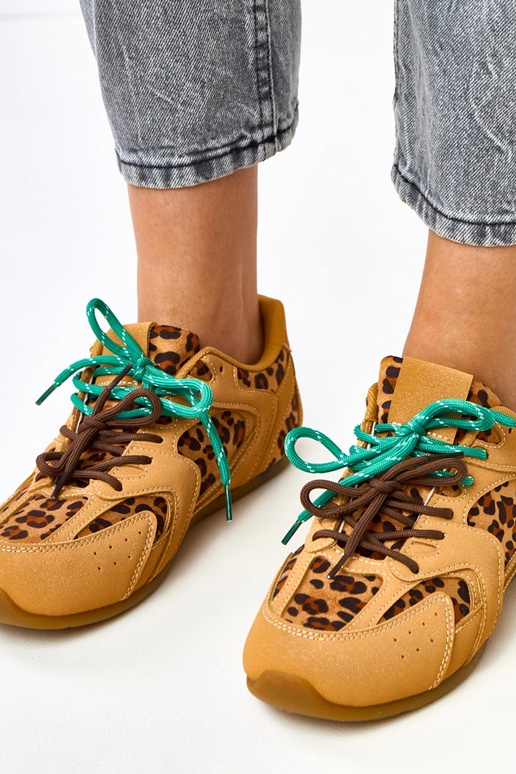 Luipaardprint sportieve schoenen met... Luipaardprint sportieve schoenen met...