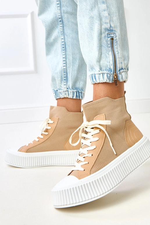 Mocassins marron à semelle épaisse de... Mocassins marron à semelle épaisse de...