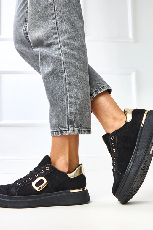 Schwarze Sneakers mit Plattform und... Schwarze Sneakers mit Plattform und...