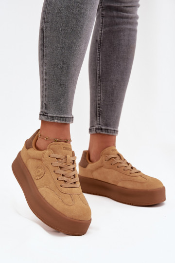 Chaussures modèle baskets Féminin avec une plateforme Big Star SS274762 marron 2