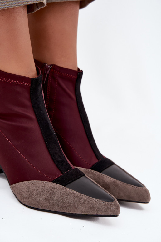 Damenstiefel Auf einer riesigen Stange Zum Schloss Burgund Delvane Damenstiefel Auf einer riesigen Stange Zum Schloss Burgund Delvane