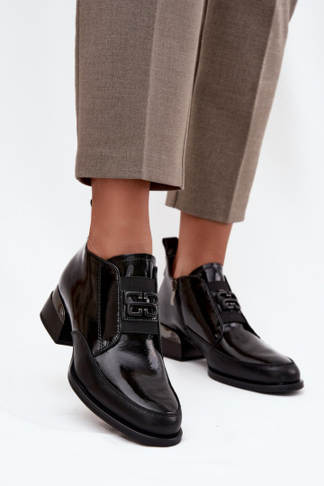 avec effet vernis Peau chaussures Féminin Sur un talon bas Avec des décorations Detalem Vinceza 91161 couleur noire 2
