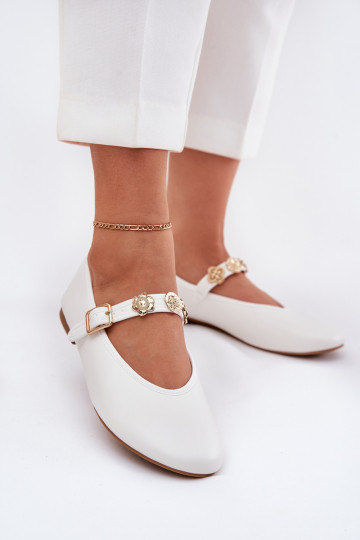 Damen-Ballerinas mit Riemchen und goldfarbenen Schnallen in Weiß Firicene